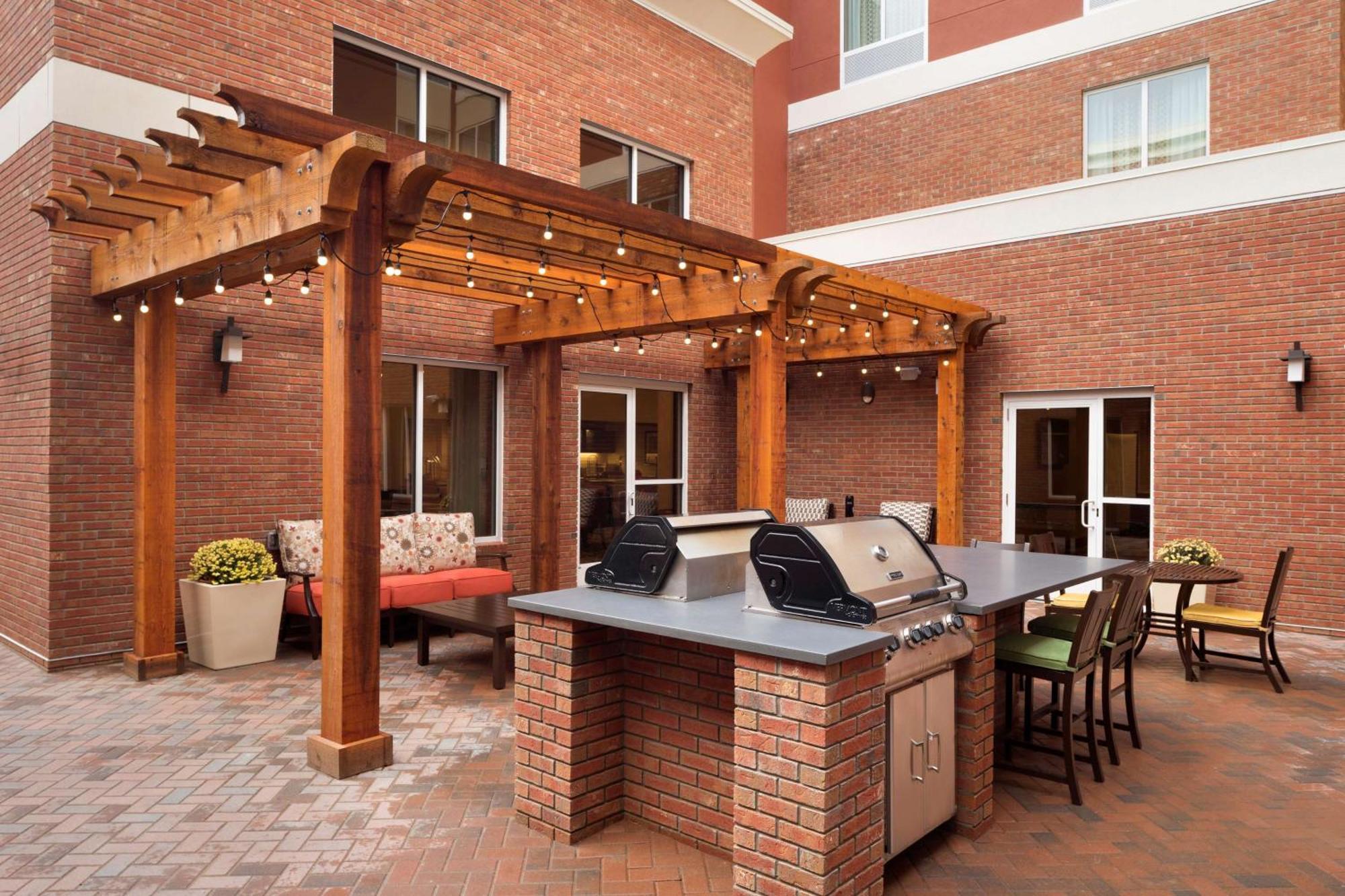 Homewood Suites By Hilton Kalamazoo-Portage Экстерьер фото